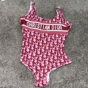 Womens bathing suit size Medium - With tags